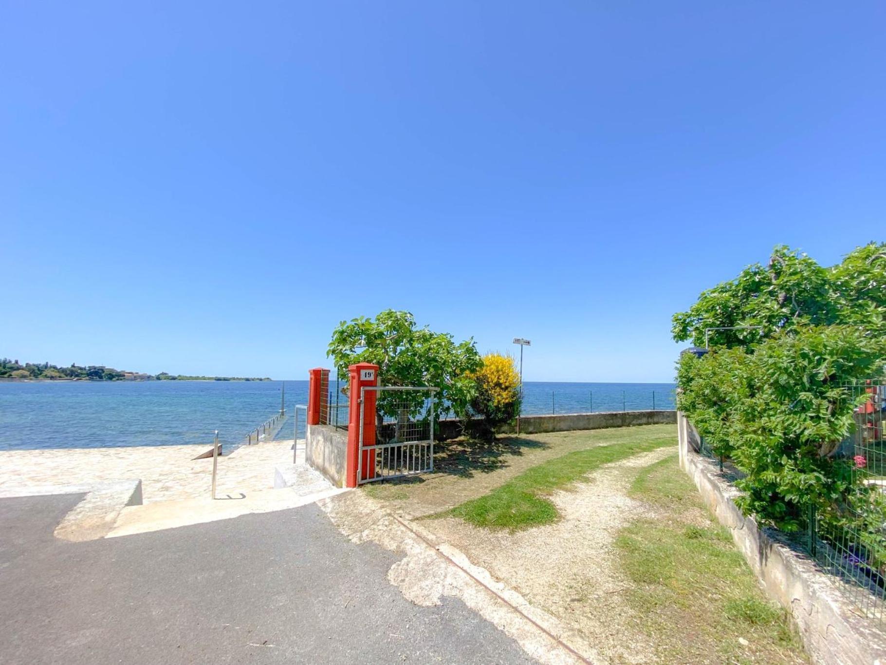 Belvedere Gore Novigrad Istria Eksteriør billede