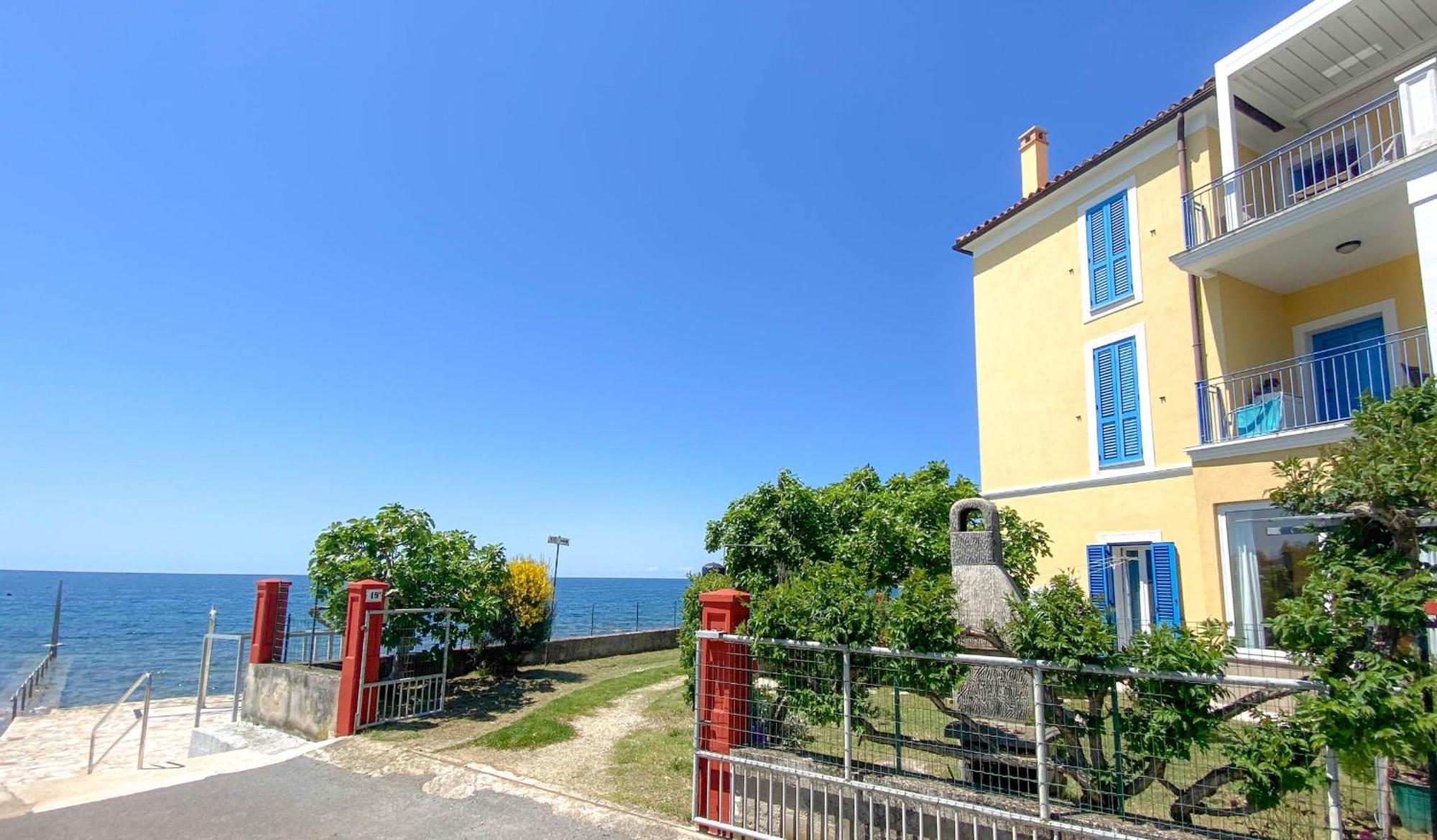 Belvedere Gore Novigrad Istria Eksteriør billede