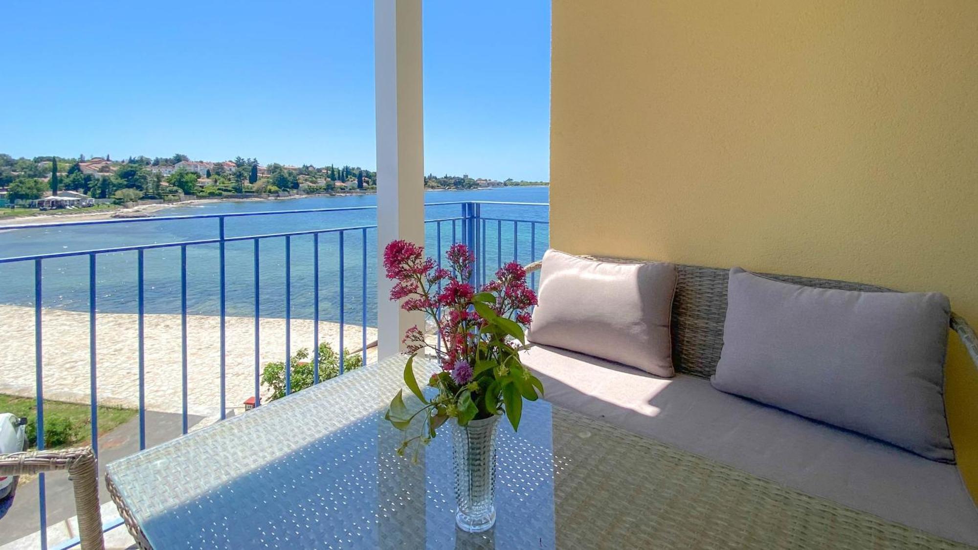 Belvedere Gore Novigrad Istria Eksteriør billede